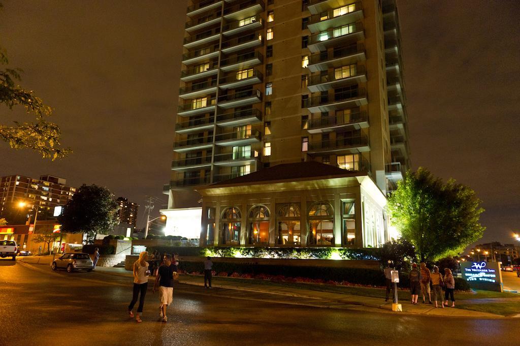 The Waterside Inn Mississauga Buitenkant foto
